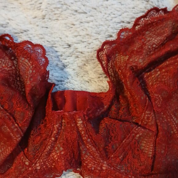 Asos Design Women's Rosie Lace Padded Plunge Underwire Bra Red SZ 40E - Picture 2 of 8